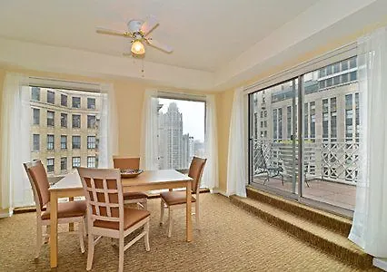 Comfort Michigan Avenue 3* Чикаго