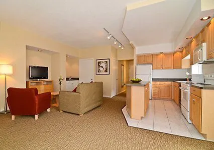 Отель Comfort Michigan Avenue